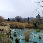 Oda ve Kahvaltı Casale Artemisia 3*