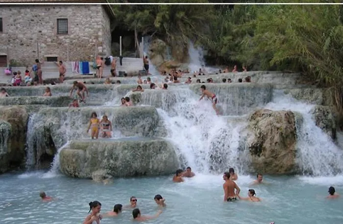 Bed & Breakfast Casale Artemisia 3*