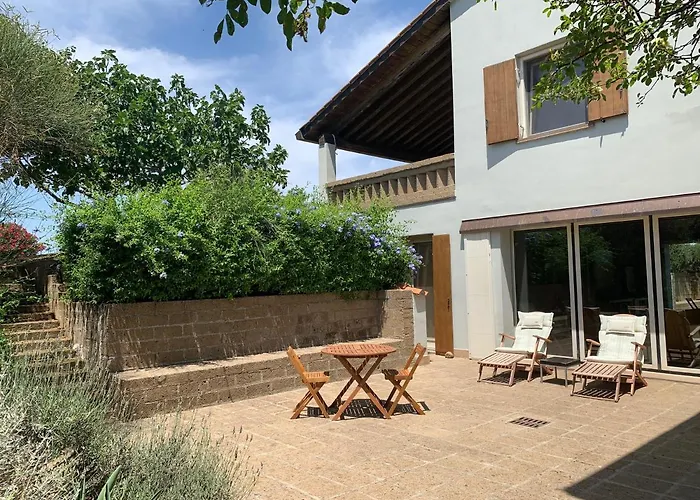 Bed & Breakfast Casale Artemisia 3*